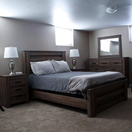 קולורדו ספרינגס Charming Remodeled Golf Course Area Home מראה חיצוני תמונה